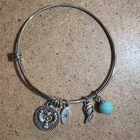NWOT Unwritten Guardian Angel Charm Bracelet - Picture 1 of 4